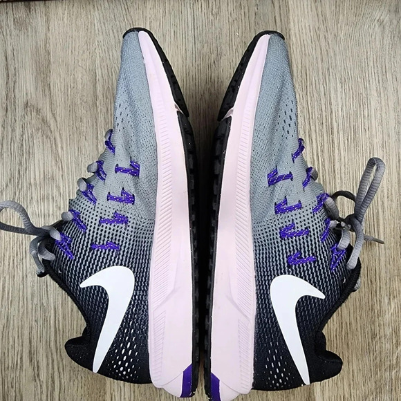 ***SOLD**** Nike Zoom Pegasus 33 Sneakers size 8 - Picture 7 of 10